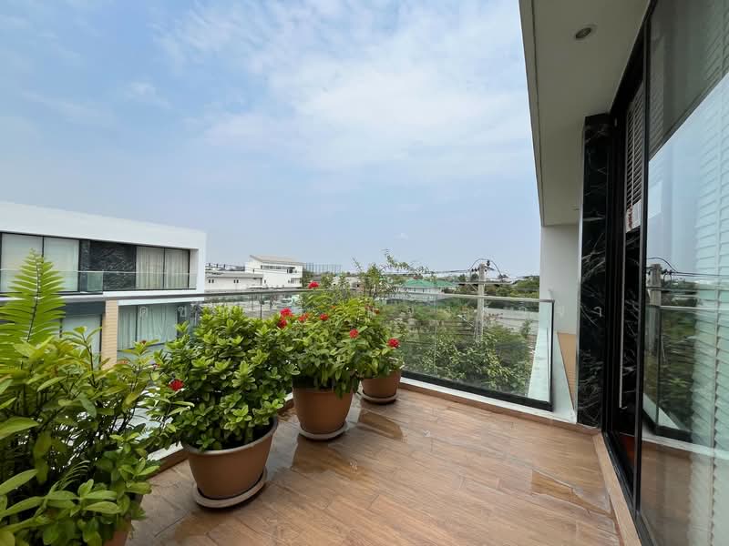 15 Gates, Bangkok, Khlong Chan, Bang Kapi, Bangkok, 4 Bedrooms, 350 sqm, Single Detached House For Sale, by เดชวิทย์ แจ้งสัจจา, 500162046 - DDproperty.com