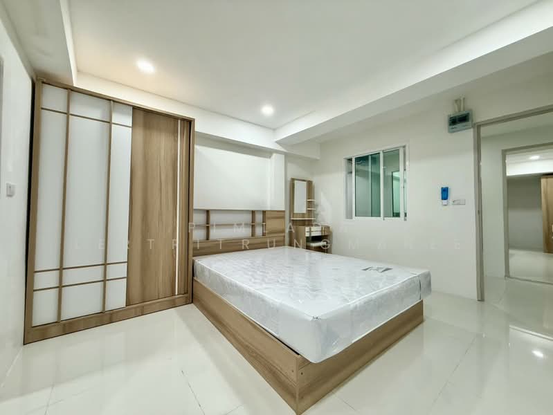 อพาร์ทเม้นท์ 3 ชั้น, Bangkok, Hua Mak, Bang Kapi, Bangkok, , 600 sqm, Shophouse For Sale, by Pimlada Lertritrungmanee, 500162061 - DDproperty.com