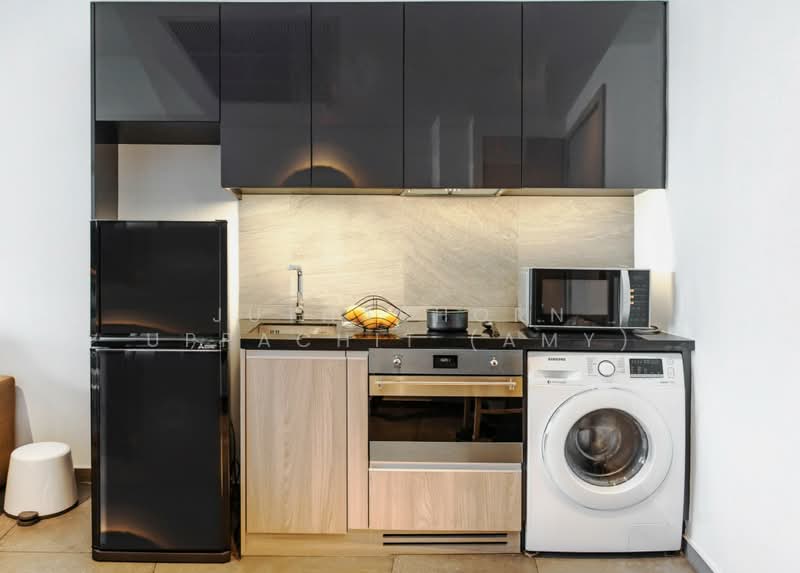 The Lofts Asoke, Bangkok, Sukhumvit 21 Road, Khlongtoei Nua, Watthana, Bangkok, 1 Bedroom, 49 sqm, Condo For Rent, by Juthabhorn Uppachit (Amy), 500162070 - DDproperty.com