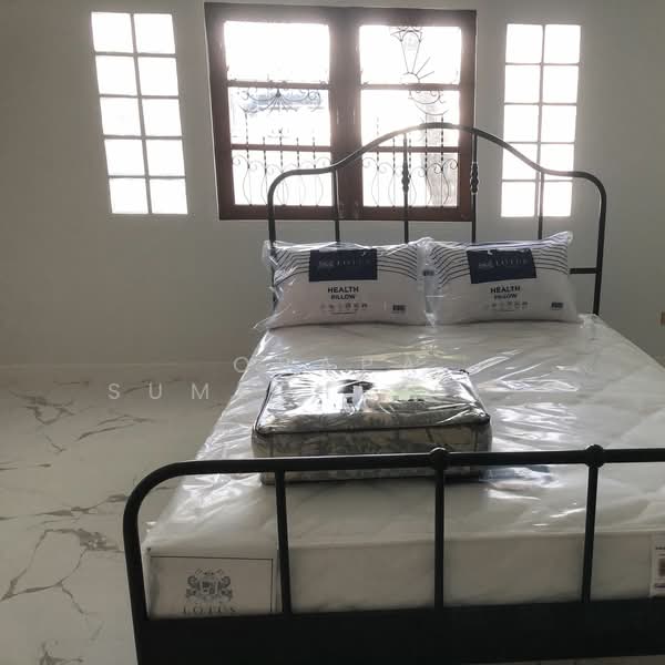 บ้าน 4-ห้องนอน, กรุงเทพ, ลาดพร้าว, ลาดพร้าว, กรุงเทพ, 288 ตร.ม., บ้านเดี่ยว ขาย, โดย Orapa Sumetheesirisakul, 500162092 - DDproperty.com