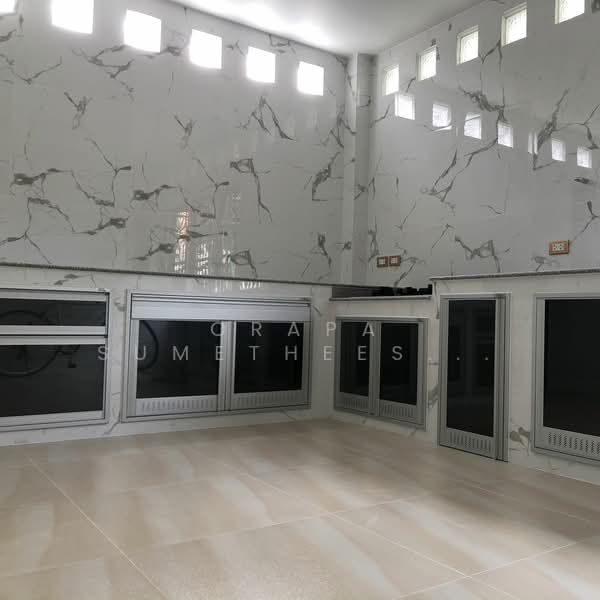 บ้าน 4-ห้องนอน, กรุงเทพ, ลาดพร้าว, ลาดพร้าว, กรุงเทพ, 288 ตร.ม., บ้านเดี่ยว ขาย, โดย Orapa Sumetheesirisakul, 500162092 - DDproperty.com