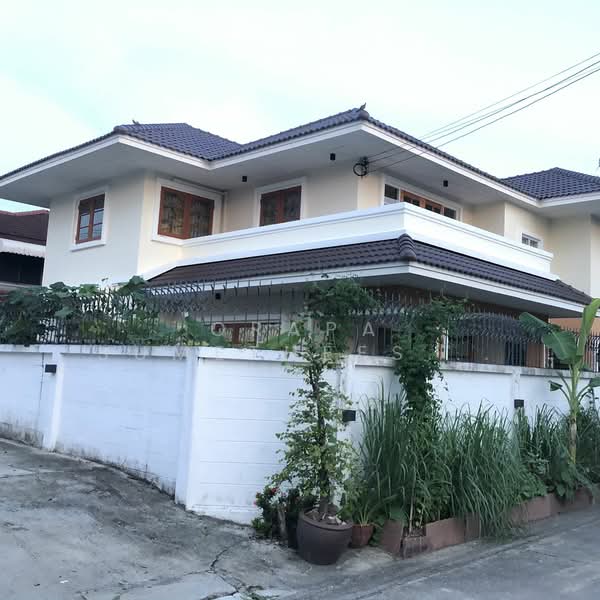 4-BR House, Bangkok, Lat Phrao, Lat Phrao, Bangkok, 4 Bedrooms, 288 sqm, Single Detached House For Sale, by Orapa Sumetheesirisakul, 500162092 - DDproperty.com