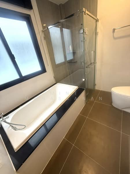 The City Ekkamai-Ladprao, Bangkok, Pradit Manutham Road, Phlapphla, Wang Thonglang, Bangkok, 4 Bedrooms, 337 sqm, Single Detached House For Rent, by Mint Manassanan, 500162107 - DDproperty.com