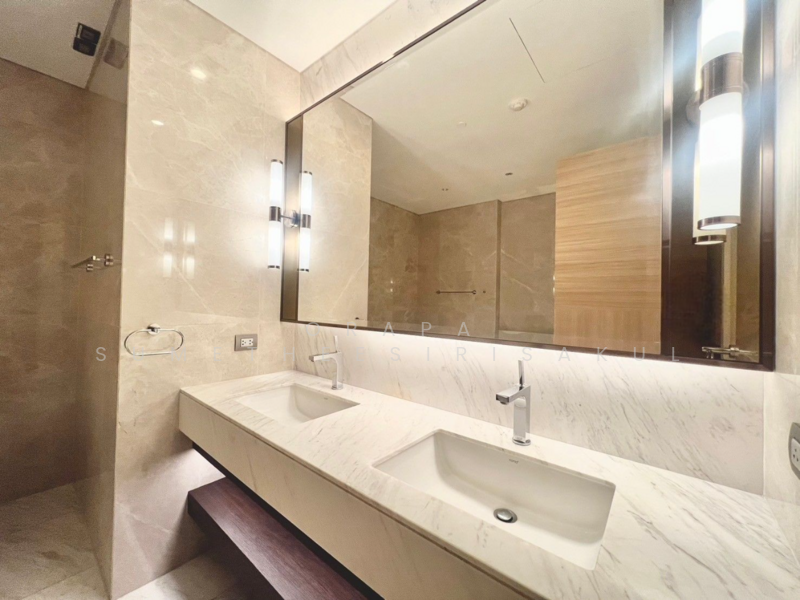 Sindhorn Residence, Bangkok, 54 Soi Ton Son, Lumphini, Pathum Wan, Bangkok, 2 Bedrooms, 224 sqm, Condo For Sale, by Orapa Sumetheesirisakul, 500162147 - DDproperty.com