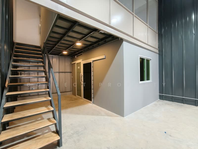 ให้เช่า - โกดัง/ออฟฟิศ/ร้านค้าให้เช่า ใจกลางเมือง ซอยอ่อนนุช 17/1, กรุงเทพ