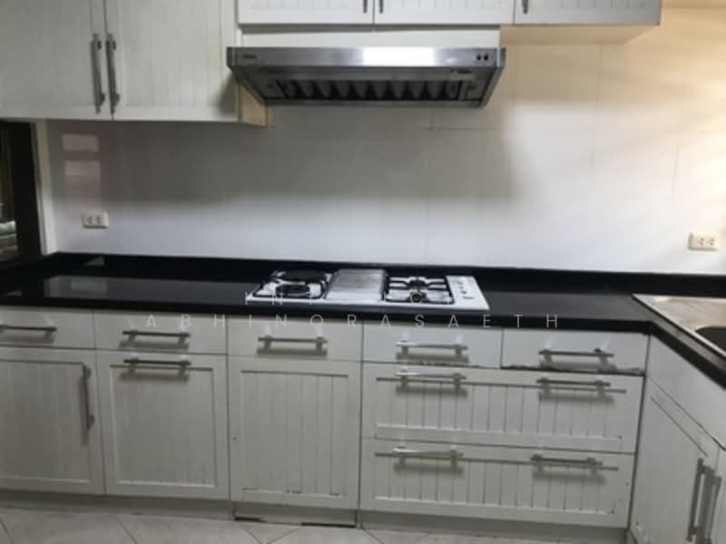 3-BR House, Bangkok, Bang Kae Nua, Bang Khae, Bangkok, 3 Bedrooms, 230 sqm, Single Detached House For Sale, by Intouch Abhinorasaeth, 500162267 - DDproperty.com