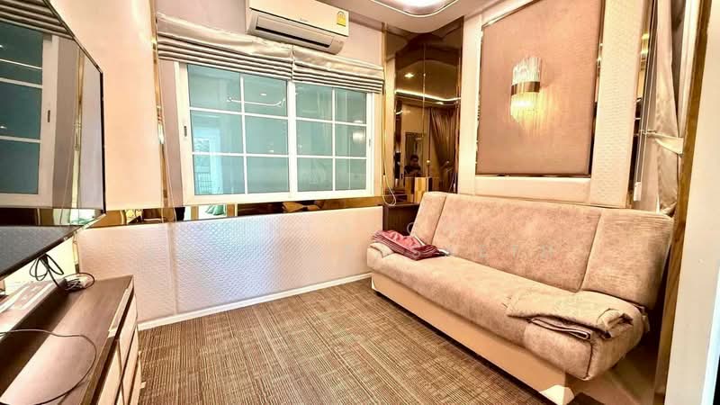 Grandio Ladprao-Kaset Nawamin : แกรนดิโอ ลาดพร้าว-เกษตรนวมินทร์, กรุงเทพ, ซอย นวมินทร์ 42 แยก 27, คลองกุ่ม, บึงกุ่ม, กรุงเทพ, 264 ตร.ม., บ้านเดี่ยว ขาย, โดย Intouch Abhinorasaeth, 500162275 - DDproperty.com