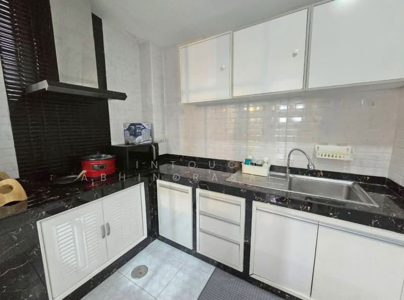 Golden Town 3 Bangna-Suanluang, Bangkok, Kanchanaphisek Road, Prawet, Prawet, Bangkok, 3 Bedrooms, 150 sqm, Townhouse For Rent, by Intouch Abhinorasaeth, 500162276 - DDproperty.com