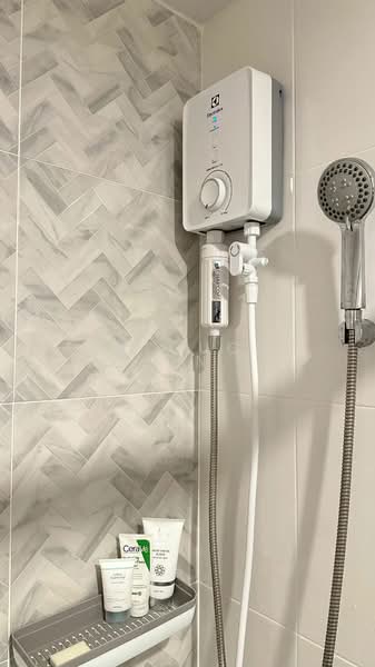 Regent Home Wutthakat : รีเจ้นท์โฮม วุฒากาศ, กรุงเทพ, ถ.วุฒากาศ, ตลาดพลู, ธนบุรี, กรุงเทพ, 26 ตร.ม., คอนโด ให้เช่า, โดย Intouch Abhinorasaeth, 500162280 - DDproperty.com