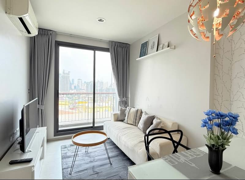 Rhythm Sukhumvit 42, Bangkok, Soi Sukhumvit 42, Sukhumvit Road, Phra Kanong, Khlong Toei, Bangkok, 1 Bedroom, 35 sqm, Condo For Rent, by Banjarat Thanomchat, 500162404 - DDproperty.com