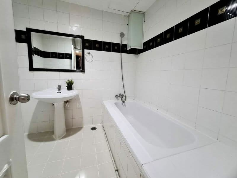 The Waterford Park, Bangkok, Soi Sukhumvit 53, Khlong Tan Nua, Watthana, Bangkok, 1 Bedroom, 60 sqm, Condo For Rent, by Pawanrat Panchawanon, 500162421 - DDproperty.com