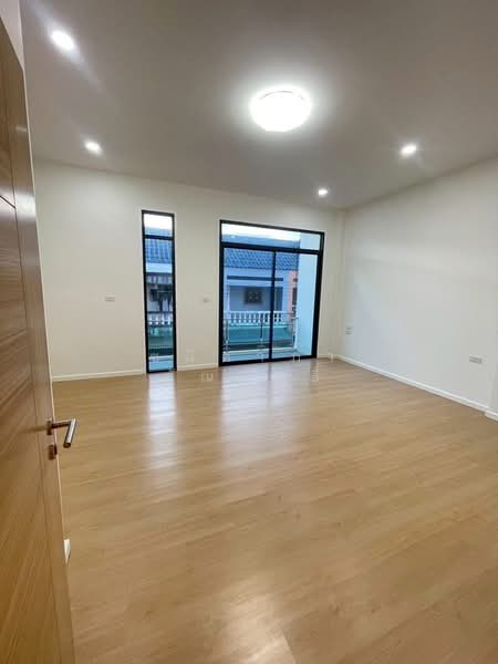 ทาวน์โฮม ใจกลางเมืองหาดใหญ่, Songkhla, Hat-Yai, Hat Yai, Songkhla, 3 Bedrooms, 185 sqm, Townhouse For Sale, by ชนิดาภา กัณสุทธิ์, 500162444 - DDproperty.com