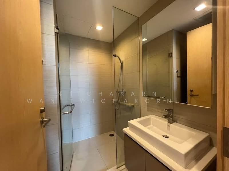 Siri At Sukhumvit, Bangkok, 902 Sukhumvit Road, Phra Kanong, Khlong Toei, Bangkok, 2 Bedrooms, 71 sqm, Condo For Rent, by Nitchakarn Wanitwichakornkit , 500162508 - DDproperty.com