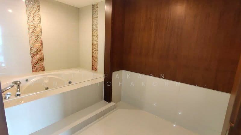 Somkid Gardens, Bangkok, Ploenchit, Lumphini, Pathum Wan, Bangkok, 3 Bedrooms, 437 sqm, Condo For Sale, by Nitchakarn  Wanitwichakornkit , 500162546 - DDproperty.com