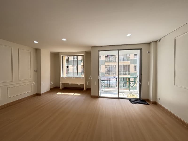 The Parkland Bangna, Bangkok, Soi Bangna-Trat 37 Bangna-Trat Road, Bang Na, Bang Na, Bangkok, 1 Bedroom, 38 sqm, Condo For Sale, by Kulanat Ananvutisombat, 500162573 - DDproperty.com