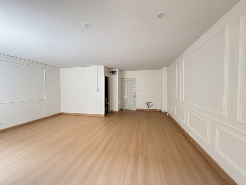 The Parkland Bangna, Bangkok, Soi Bangna-Trat 37 Bangna-Trat Road, Bang Na, Bang Na, Bangkok, 1 Bedroom, 38 sqm, Condo For Sale, by Kulanat Ananvutisombat, 500162573 - DDproperty.com