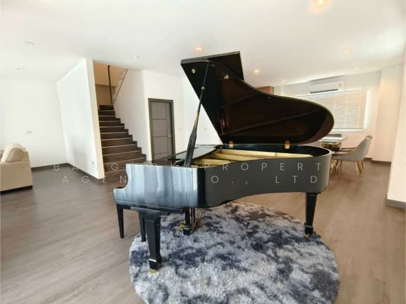 Single House Sukhumvit 65 Ekkamai, Bangkok, Phra Kanong Nua, Watthana, Bangkok, 4 Bedrooms, 330 sqm, Single Detached House For Sale, by BANGKOK PROPERTY AGENTS CO., LTD., 500162584 - DDproperty.com