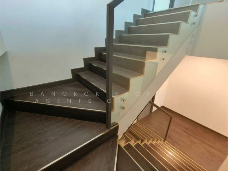 Single House Sukhumvit 65 Ekkamai, Bangkok, Phra Kanong Nua, Watthana, Bangkok, 4 Bedrooms, 330 sqm, Single Detached House For Sale, by BANGKOK PROPERTY AGENTS CO., LTD., 500162584 - DDproperty.com