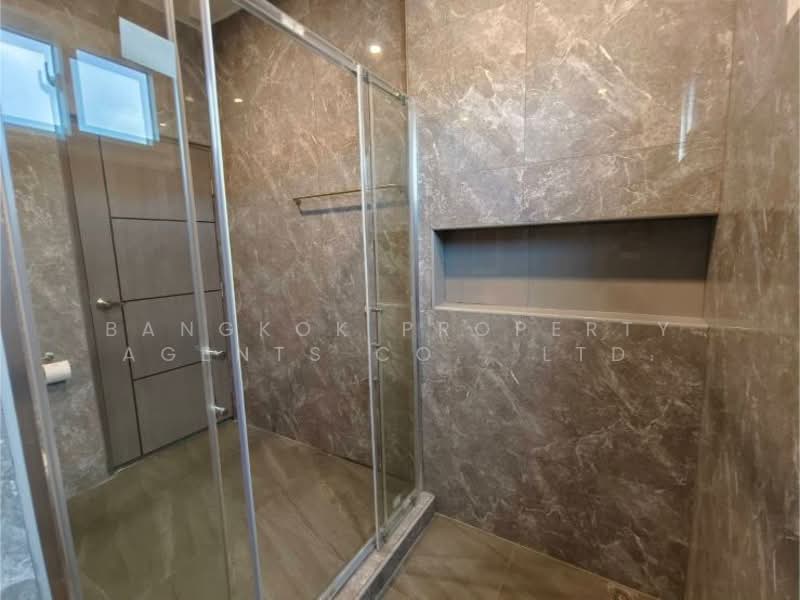 Single House Sukhumvit 65 Ekkamai, Bangkok, Phra Kanong Nua, Watthana, Bangkok, 4 Bedrooms, 330 sqm, Single Detached House For Sale, by BANGKOK PROPERTY AGENTS CO., LTD., 500162584 - DDproperty.com