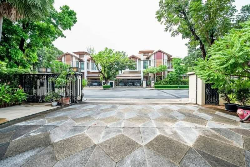 Baan Sansiri Sukhumvit 67, Bangkok, 32 Soi Sukhumvit 67, Phra Kanong Nua, Watthana, Bangkok, 5 Bedrooms, 560 sqm, Single Detached House For Rent, by BANGKOK PROPERTY AGENTS CO., LTD., 500162591 - DDproperty.com
