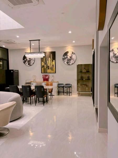 The Honor Yothinpattana, Bangkok, 3 Thanon Pho Kaeo, Khlong Chan, Bang Kapi, Bangkok, 8 Bedrooms, 600 sqm, Single Detached House For Rent, by Jetsada Theamphet, 500162632 - DDproperty.com