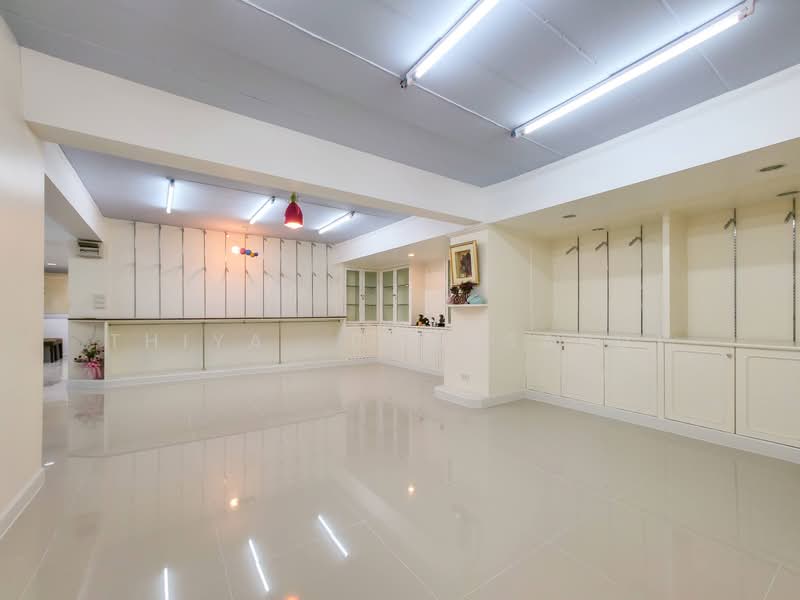 กรุงเทพ, Bangkok, Bang Chak, Phra Khanong, Bangkok, , 200 sqm, Office Space For Rent, by Thiya Chaysabut, 500162659 - DDproperty.com