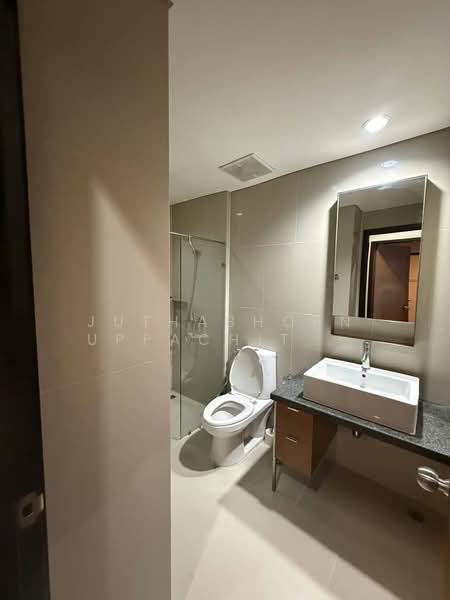 Villa Sathorn, Bangkok, 5 KrungThonBuri Road, Khlong Ton Sai, Khlong San, Bangkok, 2 Bedrooms, 90 sqm, Condo For Rent, by Juthabhorn Uppachit (Amy), 500162667 - DDproperty.com