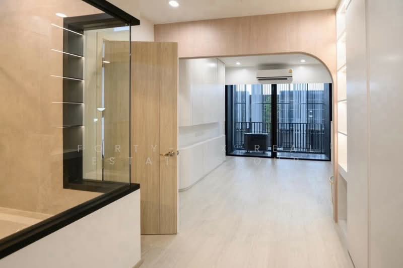 Nue Hybe Suksawat, Bangkok, Suk Sawat Road, Rat Burana, Rat Burana, Bangkok, 2 Bedrooms, 173 sqm, Townhouse For Rent, by Forty-Six Real Estate Group, 500162673 - DDproperty.com