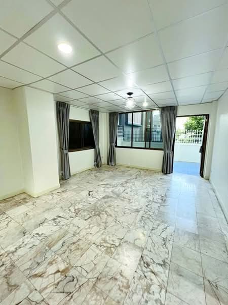 ไม่พบโครงการ, Bangkok, พระราม 6 พหลโยธิน, Samsen Nai, Phaya Thai, Bangkok, 3 Bedrooms, 300 sqm, Townhouse For Rent, by ณัฐพงศ์ สุนทรอรุณ, 500162679 - DDproperty.com