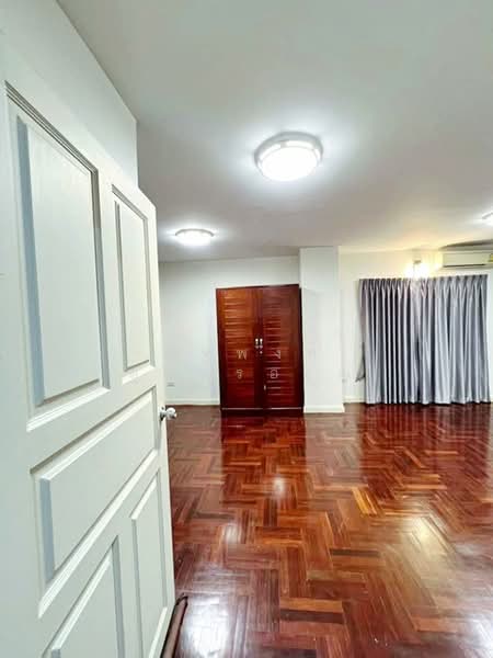 ไม่พบโครงการ, Bangkok, พระราม 6 พหลโยธิน, Samsen Nai, Phaya Thai, Bangkok, 3 Bedrooms, 300 sqm, Townhouse For Rent, by ณัฐพงศ์ สุนทรอรุณ, 500162679 - DDproperty.com