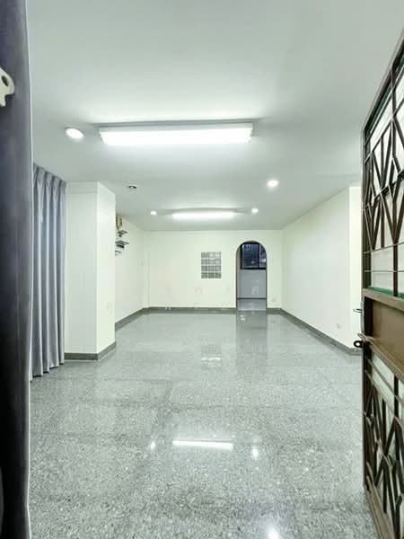 ไม่พบโครงการ, Bangkok, พระราม 6 พหลโยธิน, Samsen Nai, Phaya Thai, Bangkok, 3 Bedrooms, 300 sqm, Townhouse For Rent, by ณัฐพงศ์ สุนทรอรุณ, 500162679 - DDproperty.com