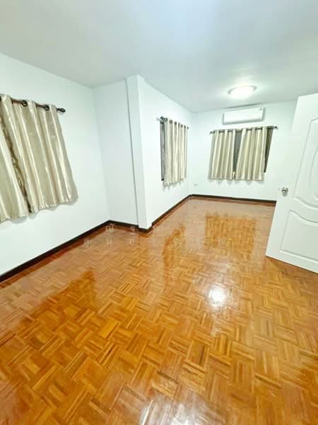 ไม่พบโครงการ, Bangkok, นิมิตใหม่ 36-42, Sam Wa Tawan Tok, Khlong Sam Wa, Bangkok, 3 Bedrooms, 200 sqm, Single Detached House For Rent, by ณัฐพงศ์ สุนทรอรุณ, 500162682 - DDproperty.com