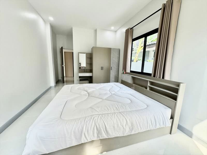 ขายบ้านเดี่ยวมือหนึ่ง ม.ศิริพร2 ไร่กล้วย ศรีราชา, Chon Buri (Pattaya), Surasak, Si Racha, Chon Buri (Pattaya), 3 Bedrooms, 150 sqm, Single Detached House For Sale, by Dusit Saengfa, 500162686 - DDproperty.com
