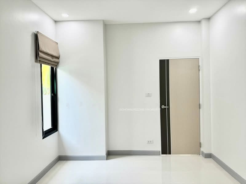 ขายบ้านเดี่ยวมือหนึ่ง ม.ศิริพร2 ไร่กล้วย ศรีราชา, Chon Buri (Pattaya), Surasak, Si Racha, Chon Buri (Pattaya), 3 Bedrooms, 150 sqm, Single Detached House For Sale, by Dusit Saengfa, 500162686 - DDproperty.com