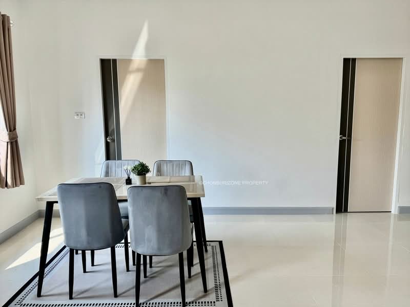 ขายบ้านเดี่ยวมือหนึ่ง ม.ศิริพร2 ไร่กล้วย ศรีราชา, Chon Buri (Pattaya), Surasak, Si Racha, Chon Buri (Pattaya), 3 Bedrooms, 150 sqm, Single Detached House For Sale, by Dusit Saengfa, 500162686 - DDproperty.com