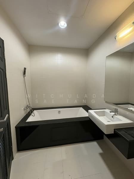 Chewathai Ratchaprarop, Bangkok, 51 Rajaprarop Road, Makkasan, Ratchathewi, Bangkok, 3 Bedrooms, 114 sqm, Condo For Rent, by Witchulada Sae Tang, 500162695 - DDproperty.com