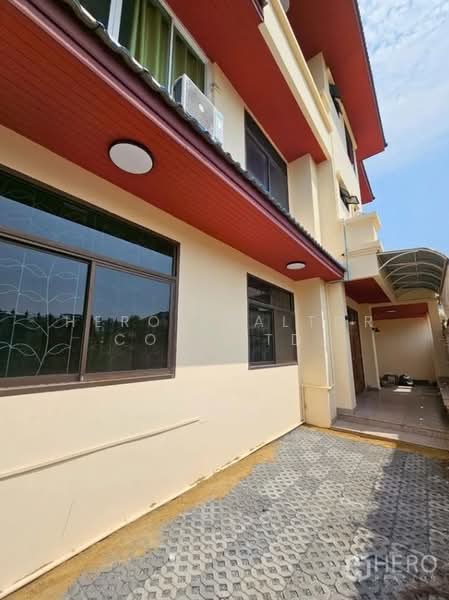 For rent Home Office 800 sqm in Khlong Chaokhun Sing, Wang Thonglang, Bangkok hre00230, Bangkok, Khlong Chaokhun Sing, Wang Thonglang, Bangkok, , 800 sqm, Office Space For Rent, by Hero Realtor Co., Ltd., 500162699 - DDproperty.com