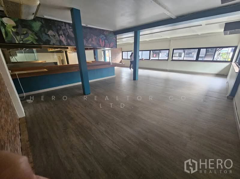 ให้เช่าพื้นที่ค้าปลีก 156 ตร.ม. คลองตันเหนือ วัฒนา ใกล้ BTS ทองหล่อ bre22372, กรุงเทพ, คลองตันเหนือ, วัฒนา, กรุงเทพ, 156 ตร.ม., พื้นที่ขายของ ให้เช่า, โดย Hero Realtor Co., Ltd., 500162731 - DDproperty.com