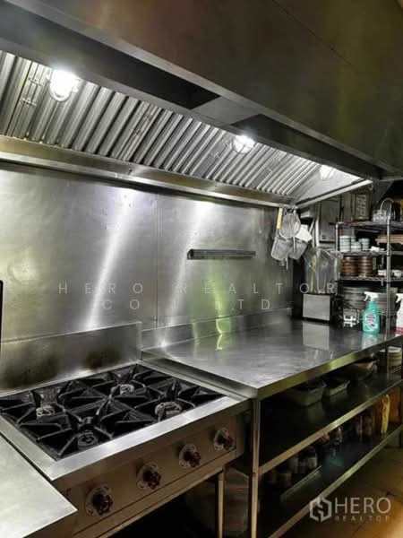 ให้เช่าพื้นที่ค้าปลีก 156 ตร.ม. คลองตันเหนือ วัฒนา ใกล้ BTS ทองหล่อ bre22372, กรุงเทพ, คลองตันเหนือ, วัฒนา, กรุงเทพ, 156 ตร.ม., พื้นที่ขายของ ให้เช่า, โดย Hero Realtor Co., Ltd., 500162731 - DDproperty.com