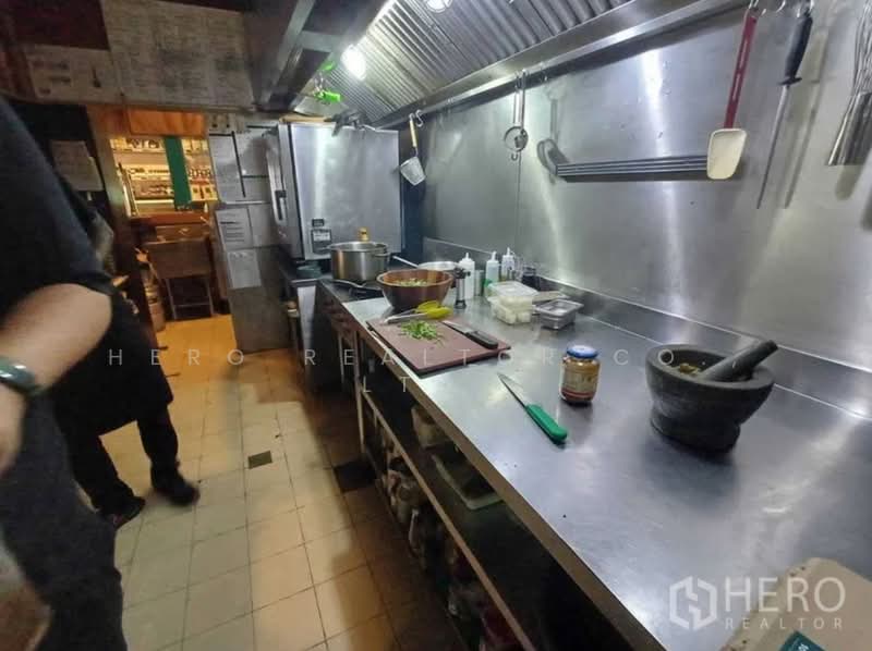 For rent Retail Space 156 sqm in Khlong Tan Nuea, Watthana, Bangkok BTS Thonglor bre22372, Bangkok, Khlong Tan Nua, Watthana, Bangkok, , 156 sqm, Retail Space For Rent, by Hero Realtor Co., Ltd., 500162731 - DDproperty.com