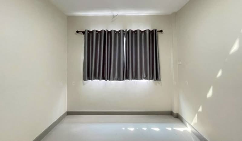 Ratchathani 11, Pathum Thani, Bung Nam Rak, Thanyaburi, Pathum Thani, 3 Bedrooms, 85 sqm, Townhouse For Sale, by ชนะชาติ นนท์ตา, 500162735 - DDproperty.com