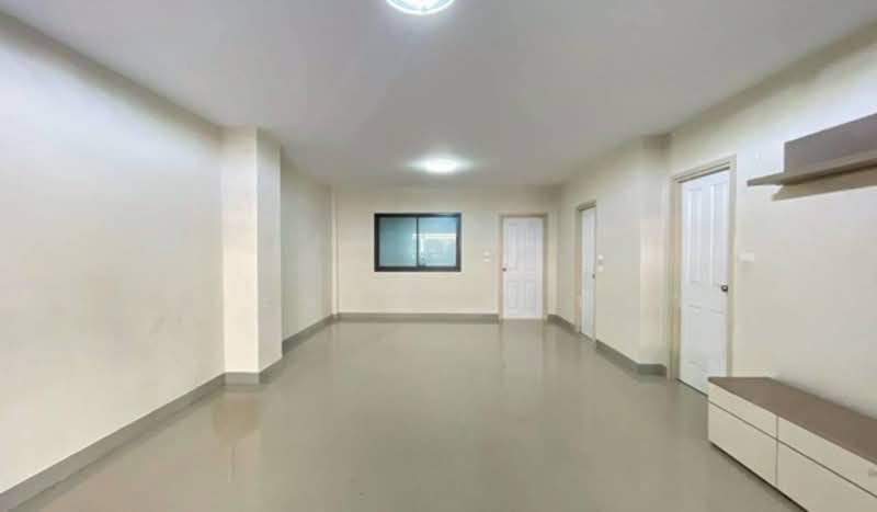 รัชธานี 11, ปทุมธานี, บึงน้ำรักษ์, ธัญบุรี, ปทุมธานี, 85 ตร.ม., ทาวน์เฮ้าส์ ขาย, โดย ชนะชาติ นนท์ตา, 500162735 - DDproperty.com