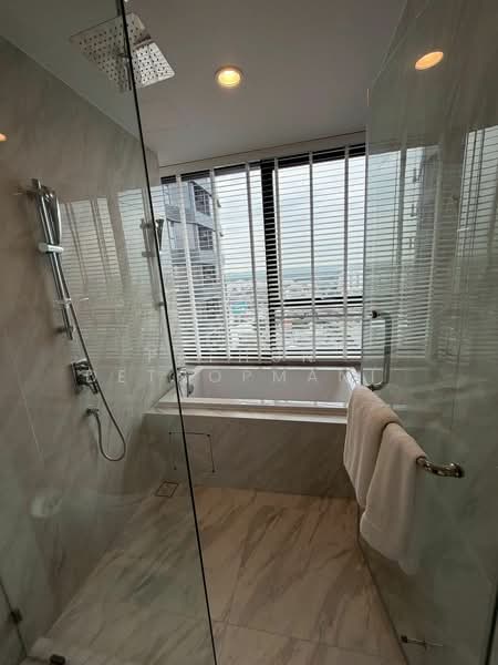 Coco Parc, Bangkok, 1150 Rama 4 Road, Khlong Toei, Khlong Toei, Bangkok, 2 Bedrooms, 62 sqm, Condo For Sale, by Pafhun  Detnopmani , 500162748 - DDproperty.com