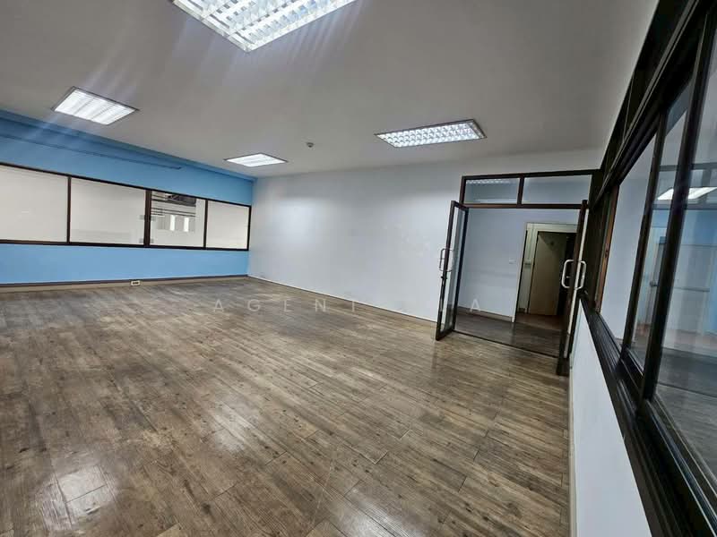 For Rent: 2-Storey Office Building with Warehouse – Sukhumvit 66/1 (SPSP643), Bangkok, สุขุมวิท 64/1, Bang Chak, Phra Khanong, Bangkok, , 1,015 sqm, Office Space For Rent, by Agent Pla, 500162759 - DDproperty.com