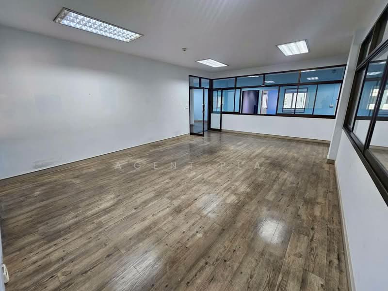 For Rent: 2-Storey Office Building with Warehouse – Sukhumvit 66/1 (SPSP643), Bangkok, สุขุมวิท 64/1, Bang Chak, Phra Khanong, Bangkok, , 1,015 sqm, Office Space For Rent, by Agent Pla, 500162759 - DDproperty.com