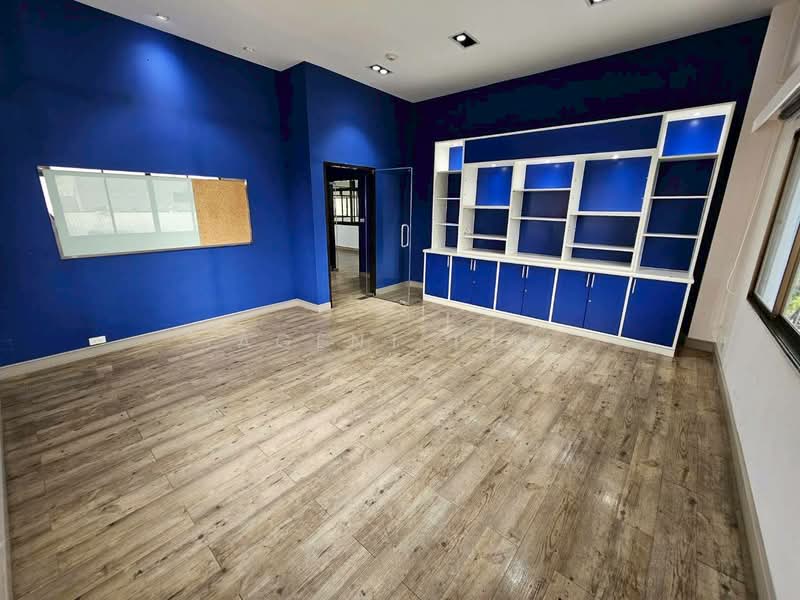 For Rent: 2-Storey Office Building with Warehouse – Sukhumvit 66/1 (SPSP643), Bangkok, สุขุมวิท 64/1, Bang Chak, Phra Khanong, Bangkok, , 1,015 sqm, Office Space For Rent, by Agent Pla, 500162759 - DDproperty.com