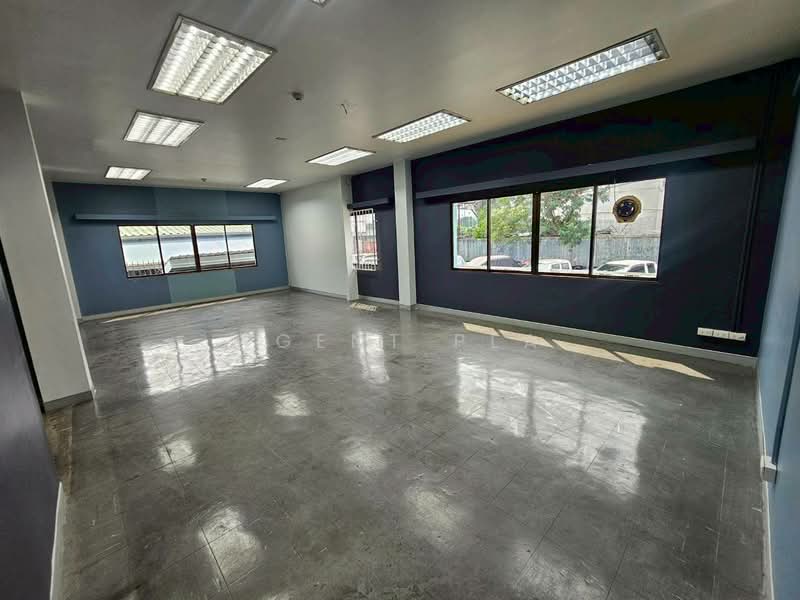 For Rent: 2-Storey Office Building with Warehouse – Sukhumvit 66/1 (SPSP643), Bangkok, สุขุมวิท 64/1, Bang Chak, Phra Khanong, Bangkok, , 1,015 sqm, Office Space For Rent, by Agent Pla, 500162759 - DDproperty.com