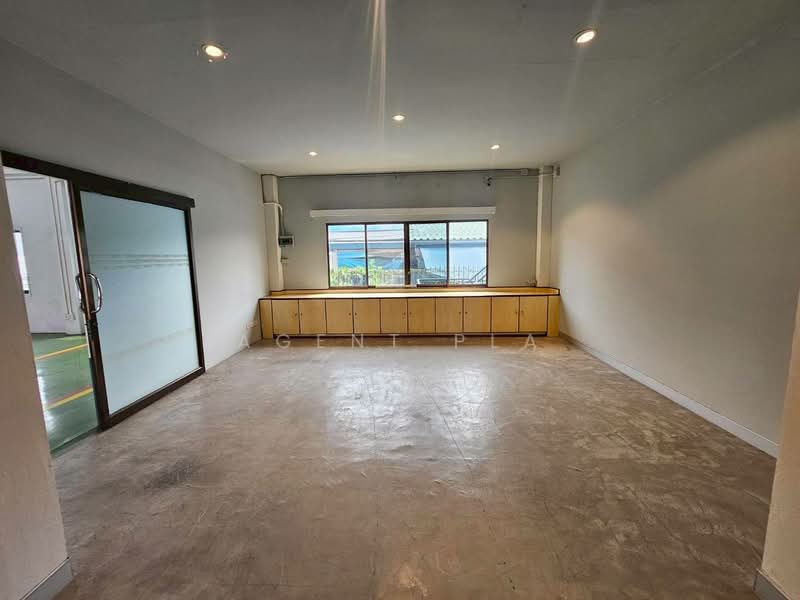 For Rent: 2-Storey Office Building with Warehouse – Sukhumvit 66/1 (SPSP643), Bangkok, สุขุมวิท 64/1, Bang Chak, Phra Khanong, Bangkok, , 1,015 sqm, Office Space For Rent, by Agent Pla, 500162759 - DDproperty.com