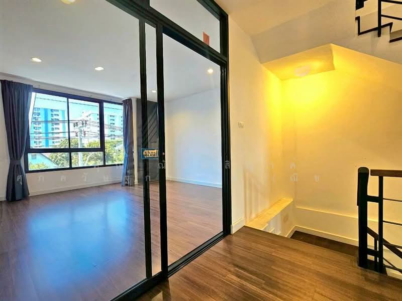 อาคารพาณิชย์ 4 ชั้น 26.6 ตร.ว. หมู่บ้านเดอะรักษ์ รามอินทรา 65 ใกล้ตลาดถนอมมิตร, กรุงเทพ, ท่าแร้ง, บางเขน, กรุงเทพ, 295 ตร.ม., ตึกแถว-อาคารพาณิชย์ ขาย, โดย คุณ ณัจภสิญาค์ ศุภควัษฐ์กาญกุล (ณิชชา), 500162763 - DDproperty.com