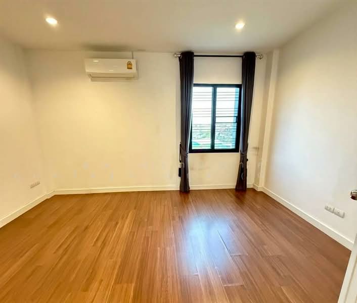 อาคารพาณิชย์ 4 ชั้น 26.6 ตร.ว. หมู่บ้านเดอะรักษ์ รามอินทรา 65 ใกล้ตลาดถนอมมิตร, Bangkok, Tha Rang, Bang Khen, Bangkok, , 295 sqm, Shophouse For Sale, by คุณ ณัจภสิญาค์ ศุภควัษฐ์กาญกุล (ณิชชา), 500162763 - DDproperty.com